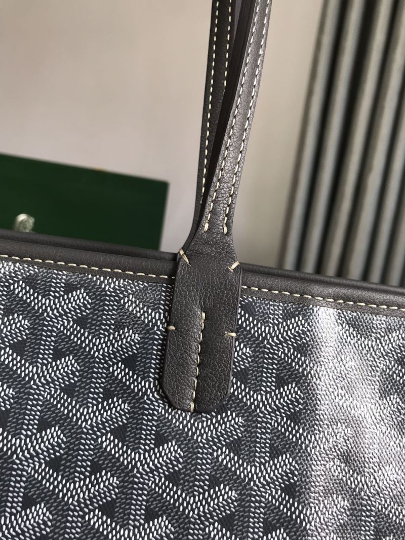 Goyard Shopping Bags